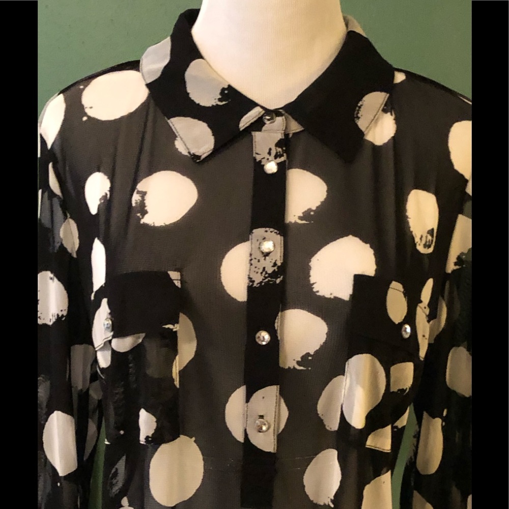 Funky geometric Design Black with White Large Circles Crystal Button Blouse